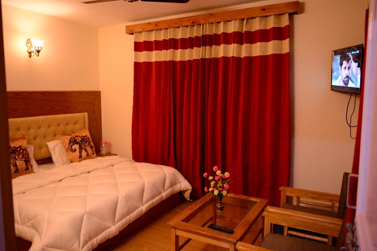 Ambika Bliss Bed & Breakfast Manāli Eksteriør bilde