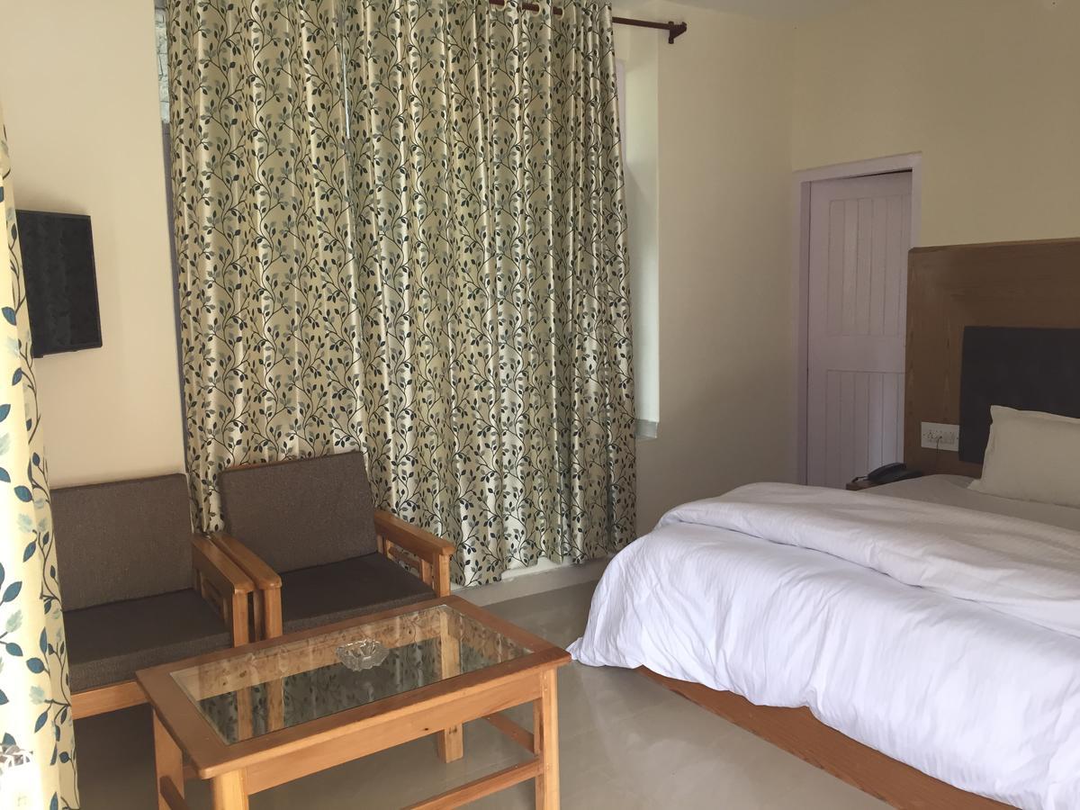 Ambika Bliss Bed & Breakfast Manāli Eksteriør bilde
