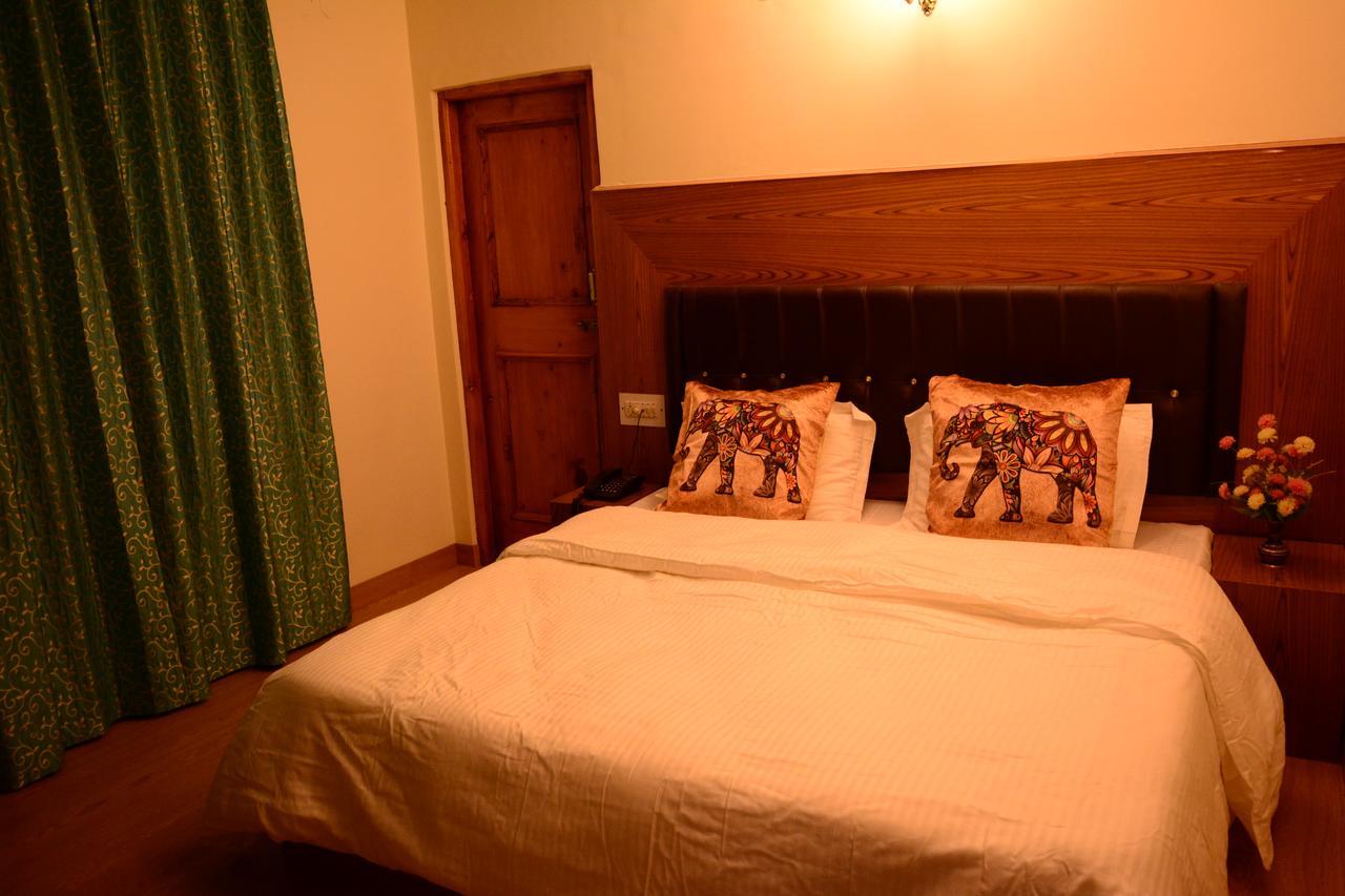 Ambika Bliss Bed & Breakfast Manāli Eksteriør bilde